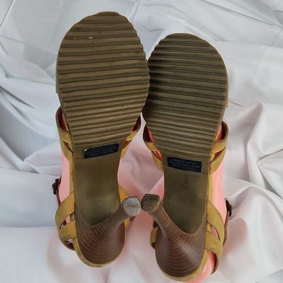 🐞Steve Madden Tan Leather Strappy Open Toe Heels Size 8 - Picture 7 of 9
